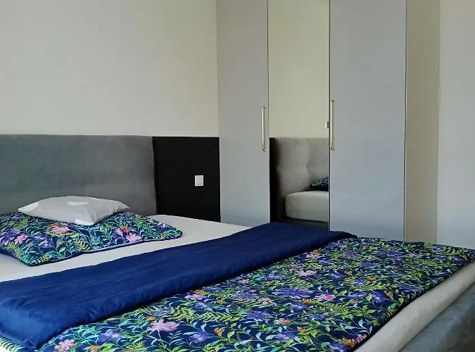 Daire Aura Sky Ostrobramska Prestige Varşova