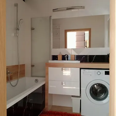 Aura Sky Ostrobramska Prestige * ורשה