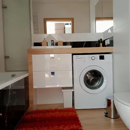 Aura Sky Ostrobramska Prestige * ורשה