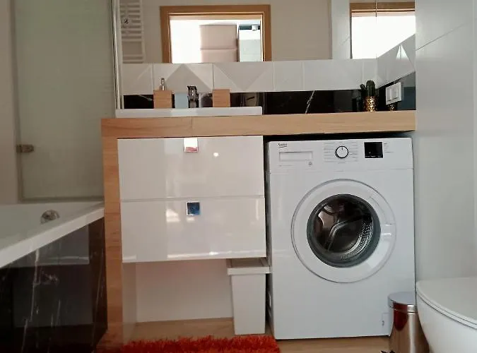 Aura Sky Ostrobramska Prestige * 바르샤바